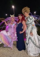 With Yvonne Cartwright & Trish Wright by the fountain on the way back to my hotel