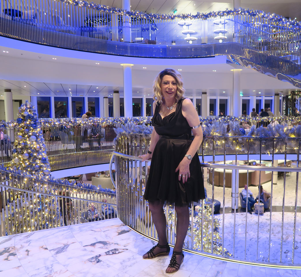 On board in the fabulous Atrium On board in the fabulous Atrium