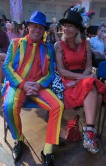 A lovely colourful couple who invited me to sit with them