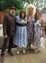 Tim, Yasmine, Martine & Claudine